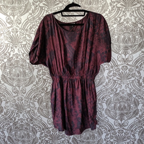 Express Dresses & Skirts - Express lightweight cocktail dress